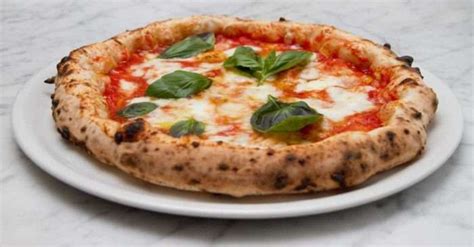 versace pizza